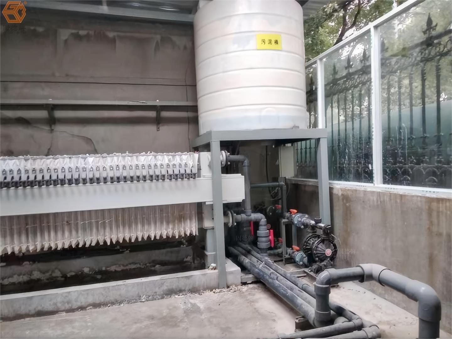 1717722802-2575.jpg 1717722802-2575.jpg