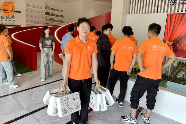 1725585399-8677.jpg 1725585399-8677.jpg